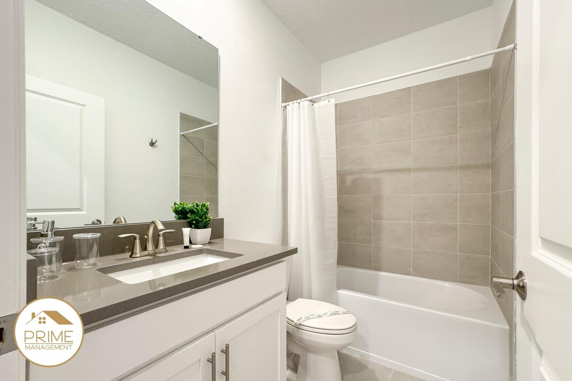 New Luxurious 6bd Pool & Near * Kissimmee